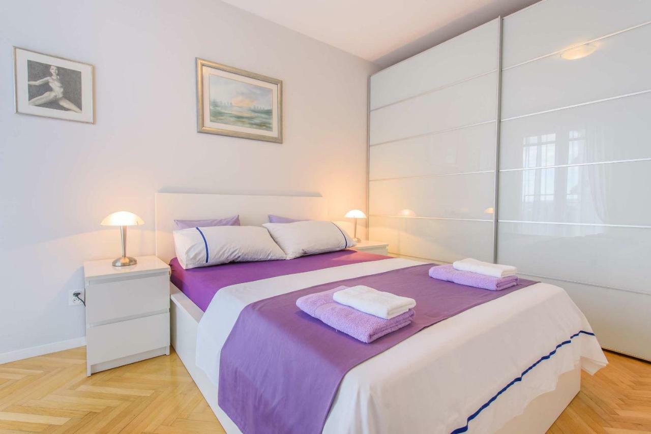 Comfortable And Stylish Apartment สปลิท ภายนอก รูปภาพ